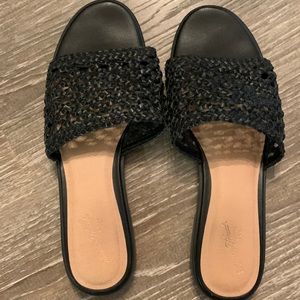 Universal Threads Target Woven Slides